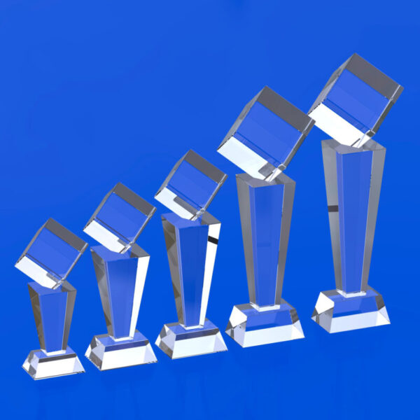 Glass award DV with cube