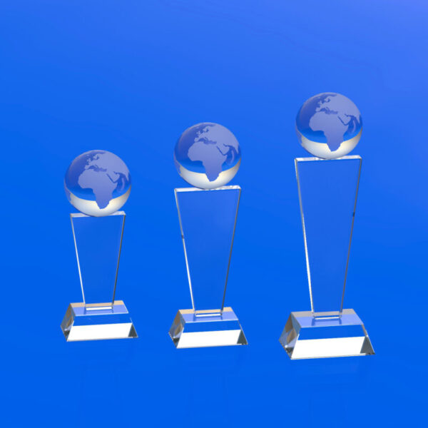 Glass award Primavera with the globe