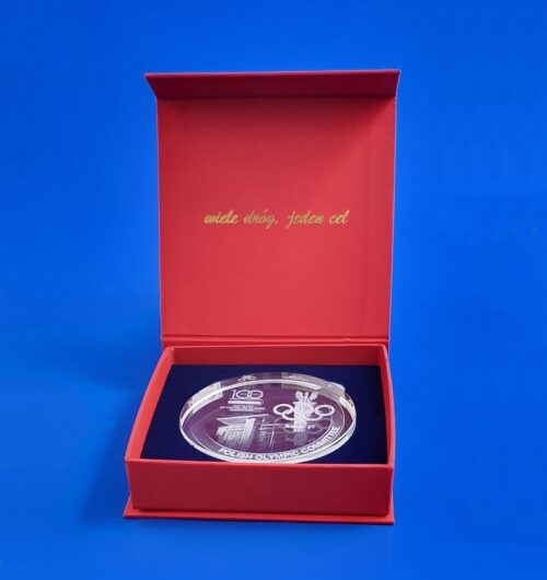 Kryształowy medal z okazji 100 lecia PKOL w indywidualnym opakowaniu