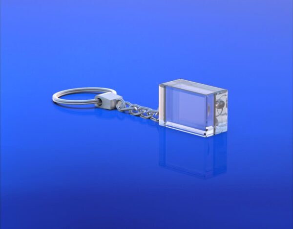 szklany brelok z grawerem 3D śmigłowca, kryształowy breloczek z logo szklany gadżet na targi