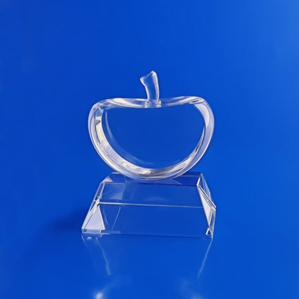 statuetka szklana Jabłko na podstawce