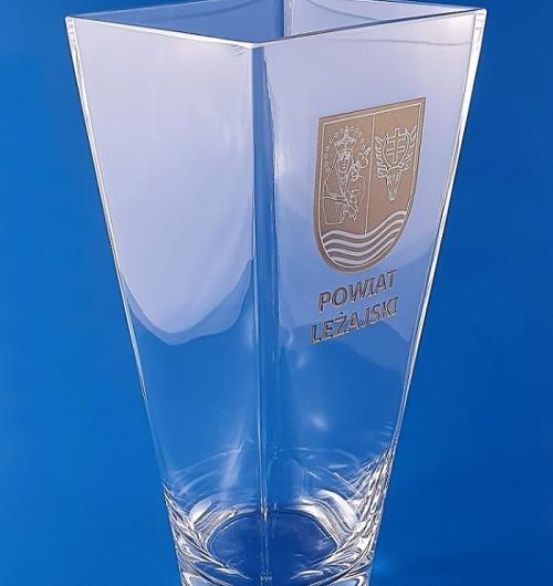 szklany wazon Puchar Starosty Powiat Leżajski, wazon z herbem grawerowanym i malowanym na złoty kolor, doskonały pomysł na pucha w zawodach, konkursach, szklany wazon na prezent z twoim logo i napisem dziękuję