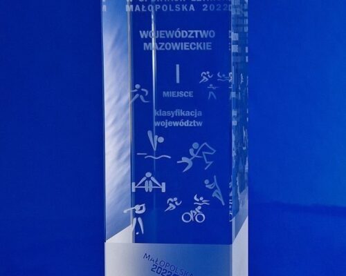 glass award trophy for the Olympics, 3D engraved sports icons inside a crystal block Olympics logo sandblasted on glass Crystal trophy at the end of the Youth Olympics in summer sports in 2022