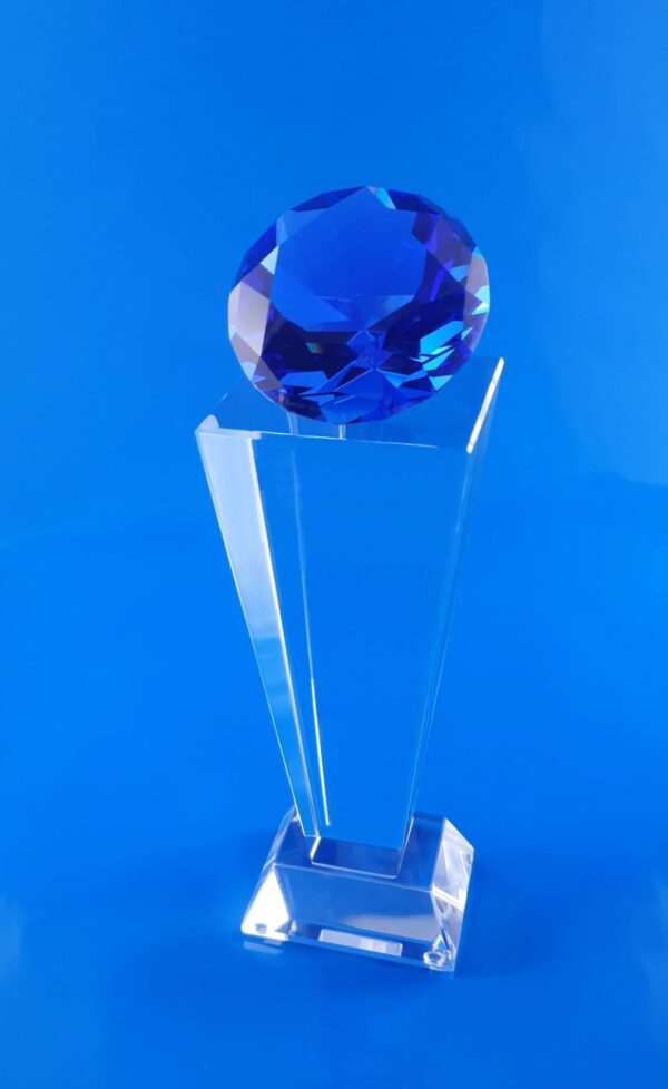 blue diamond glass award. Premium crystal statuette with blue diamond. A beautiful crystal blue diamond adds uniqueness to this award. If your company color is blue, this statuette will perfectly emphasize the coherent of your image