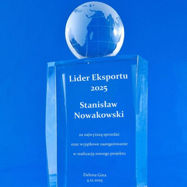 Szklana statuetka z globusem Lider Eksportu